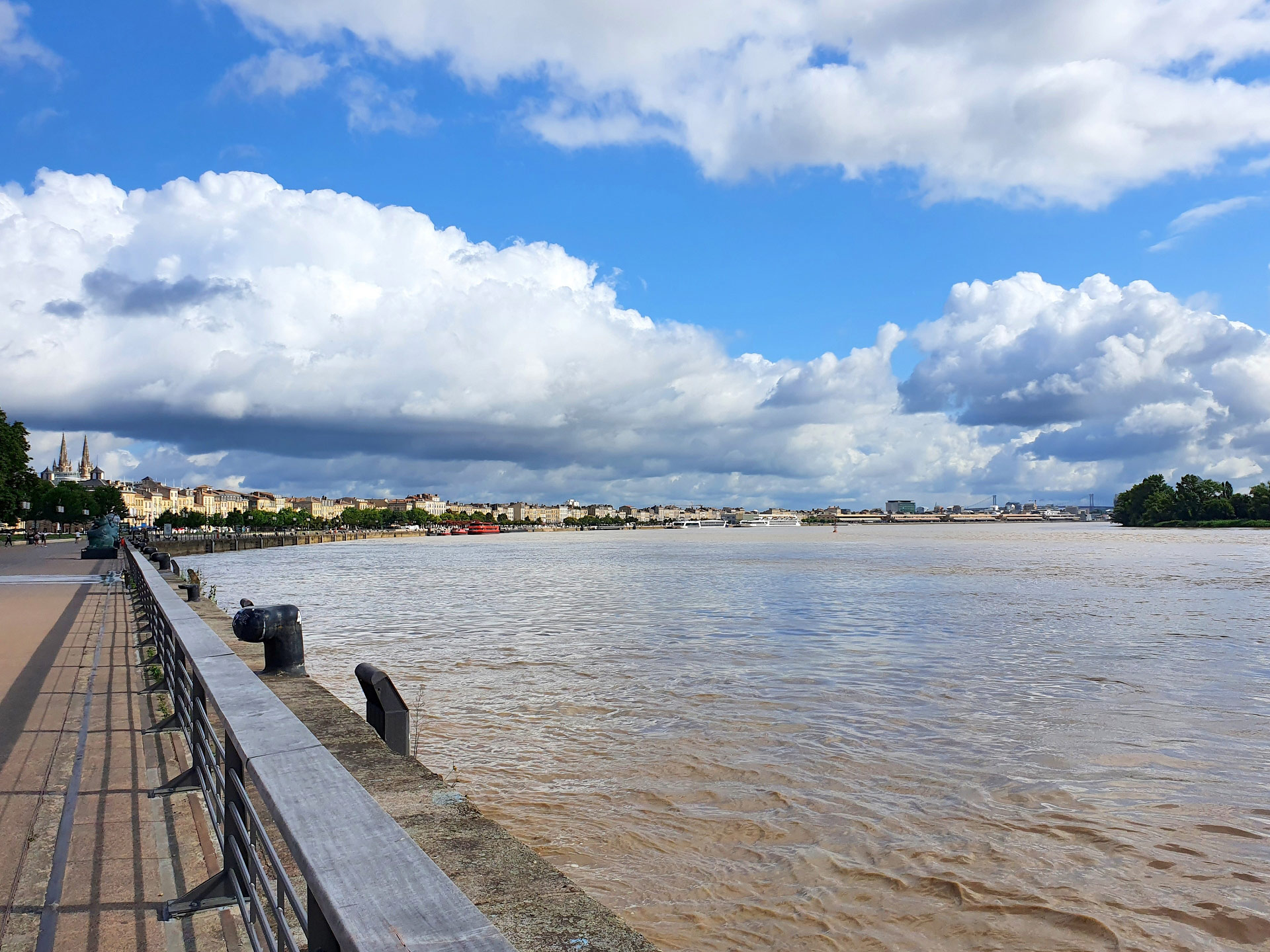 Garonne, Bordeaux 